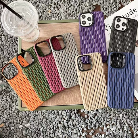 iPhone simple stylish heat dissipation breathability drop resistance phone case